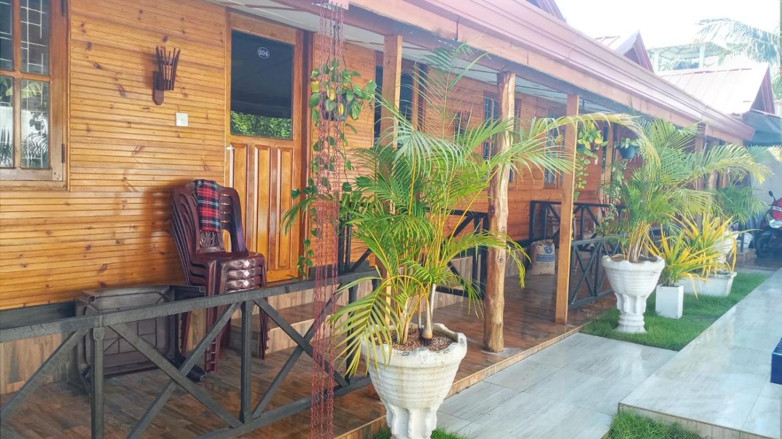 Alffa Guest Inn Trincomalee Exterior photo